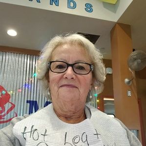 Meet your Posher, Alexandra